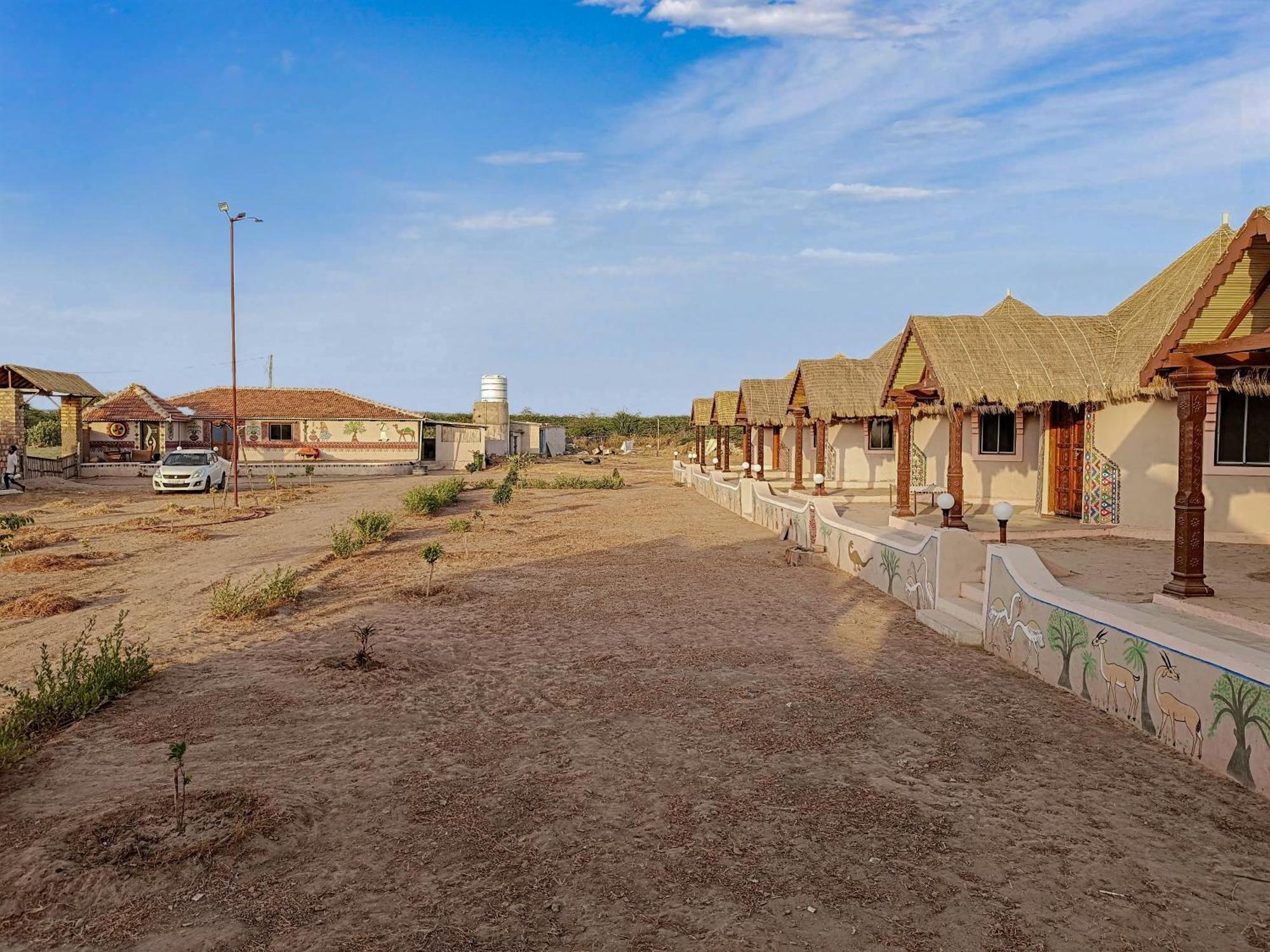 Dholavira Village Resort Exteriör bild